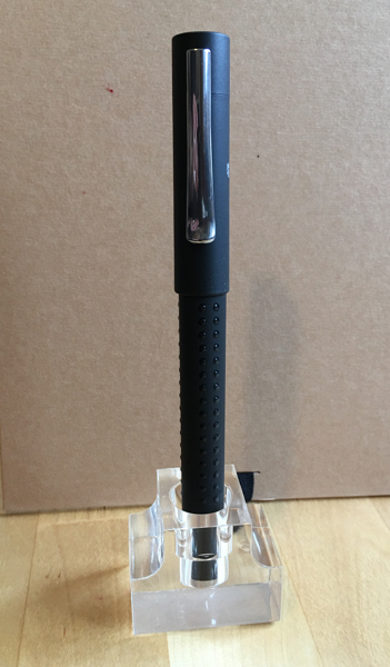 03 Pen in stand Web 600vpx